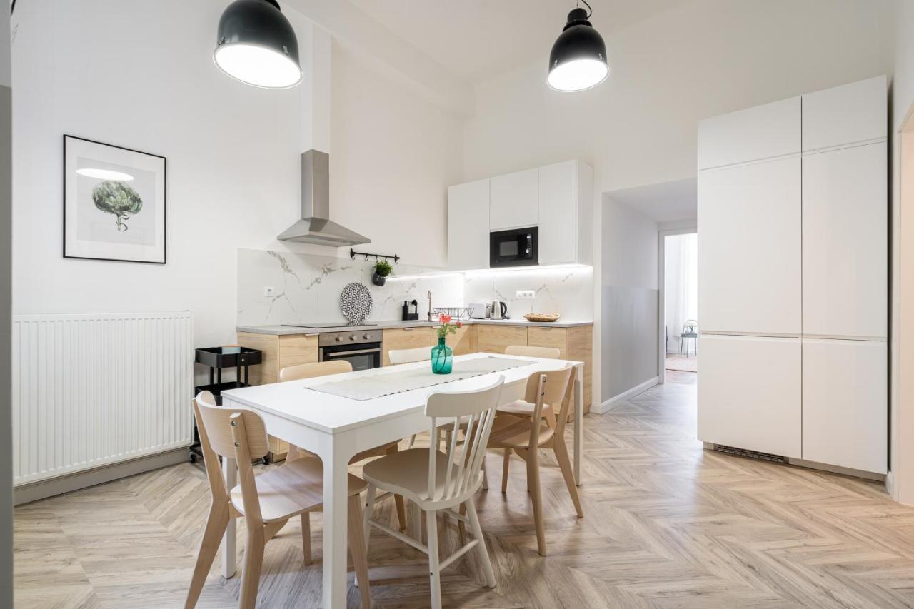 Atmos Glare Apartment Βουδαπέστη Εξωτερικό φωτογραφία
