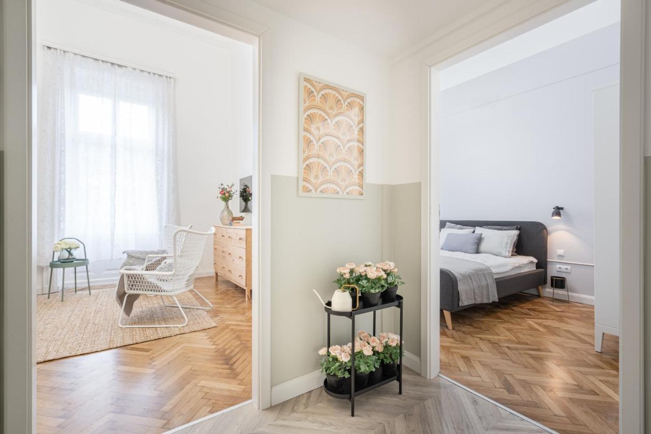 Atmos Glare Apartment Βουδαπέστη Εξωτερικό φωτογραφία